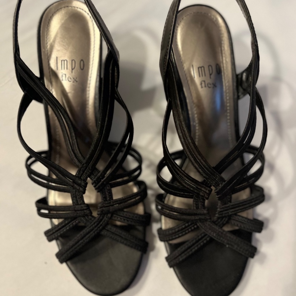 Shoes - Picture 2 of 4